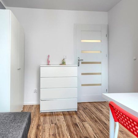 Pokoje Gdansk Zabianka - Bitwy Oliwskiej 15 Apartment Exterior foto
