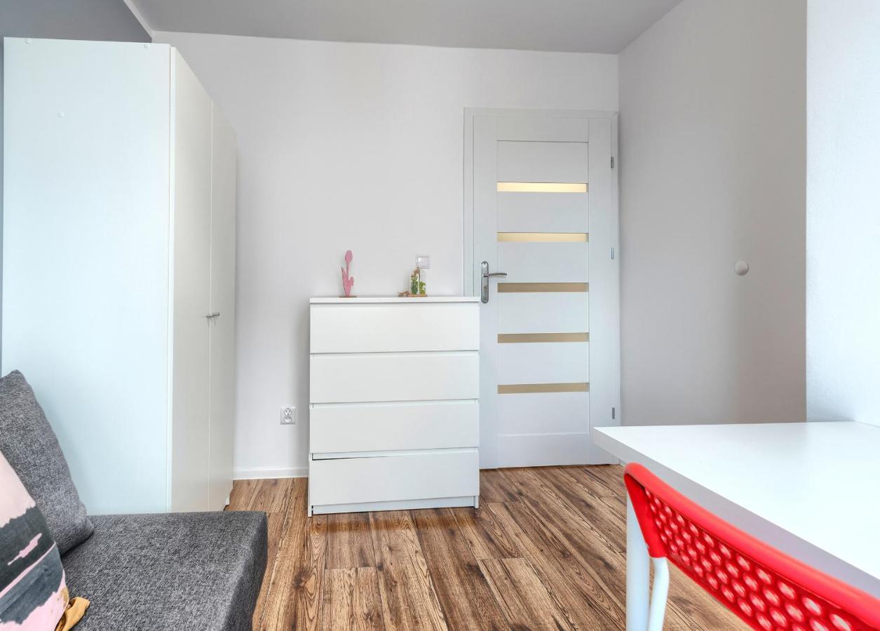 Pokoje Gdansk Zabianka - Bitwy Oliwskiej 15 Apartment Exterior foto