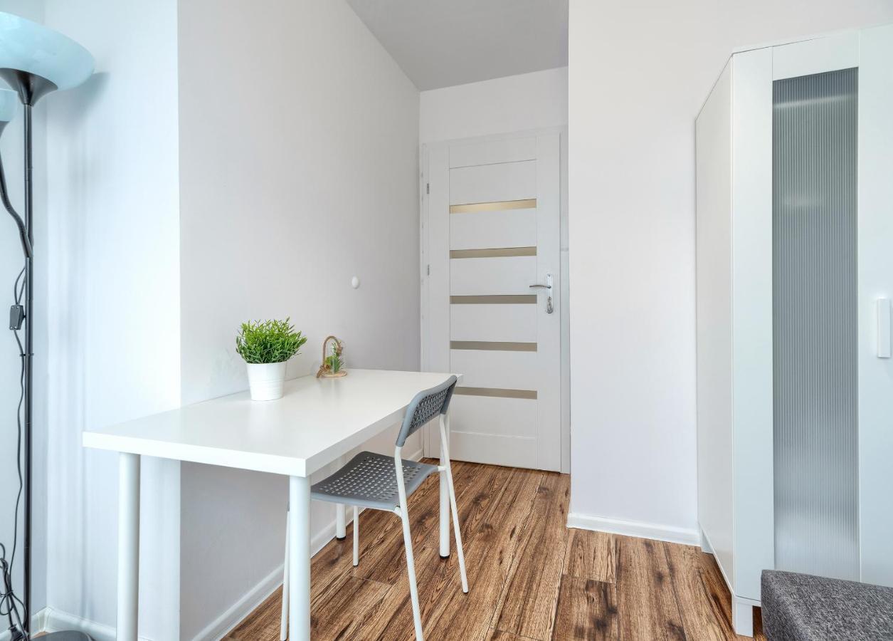 Pokoje Gdansk Zabianka - Bitwy Oliwskiej 15 Apartment Exterior foto